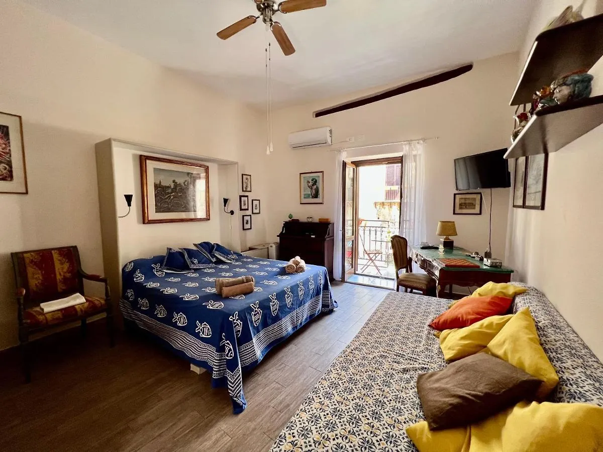 La Casetta Dei Paladini Palermo Apartment