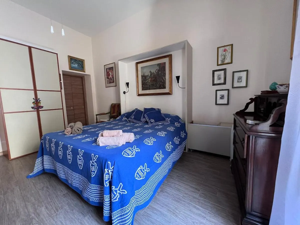 Apartment La Casetta Dei Paladini Palermo Italy